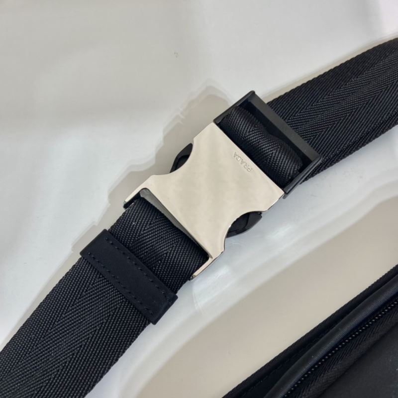 Pra*a waist chest packs